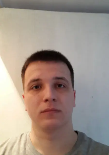 Я Игорь, 35, знакомлюсь без обязательств в Гатчине