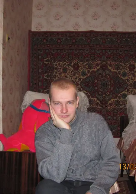 Я Енис, 40, знакомлюсь для постоянных отношений в Гродно