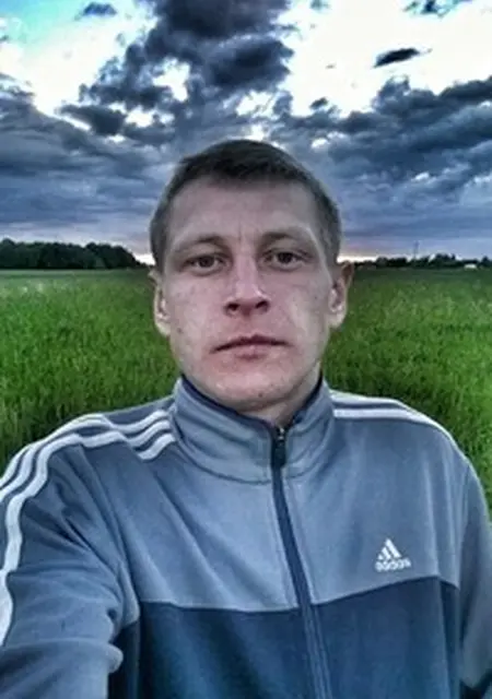 Я Денис, 37, из Волхова, ищу знакомства на одну ночь