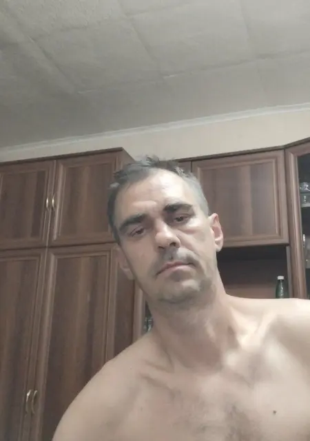 Я Евгений, 43, знакомлюсь для вирта в Ульяновске