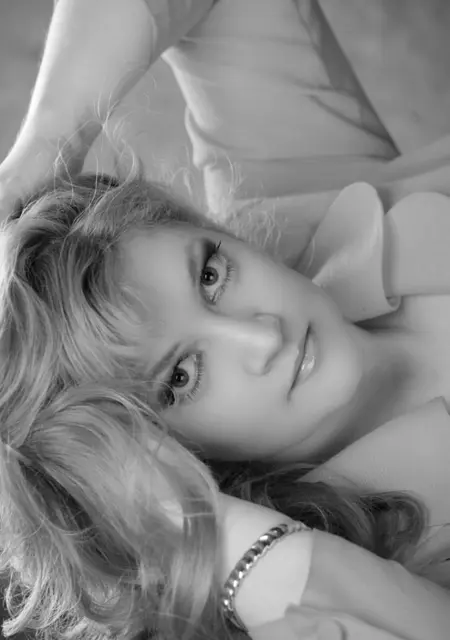 Лили из Екатеринбурга, ищу на сайте приятное времяпровождение