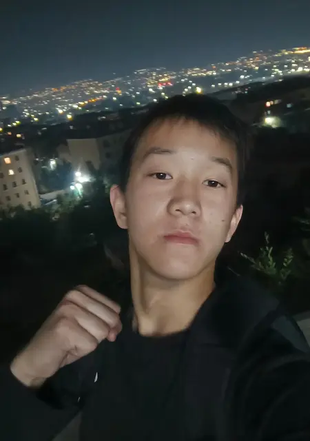 Я Lesha, 18, из Улан-Удэ, ищу знакомство для постоянных отношений