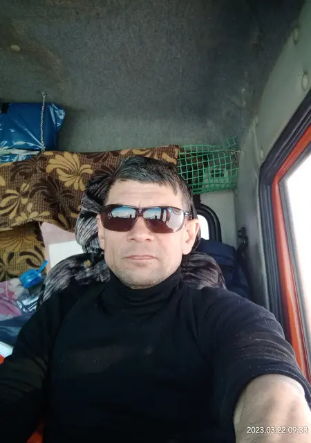 Я Радик, 49, знакомлюсь на одну ночь в Бугульме