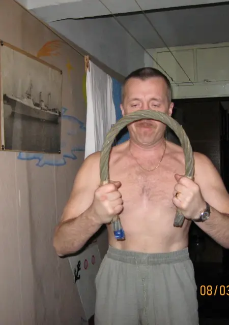 Я Vlad, 60, из Архангельска, ищу знакомство для дружбы