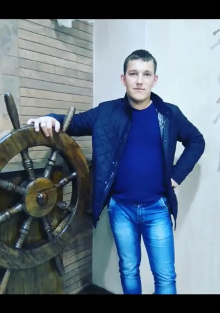 Я Вася, 42, знакомлюсь без обязательств в Киришах