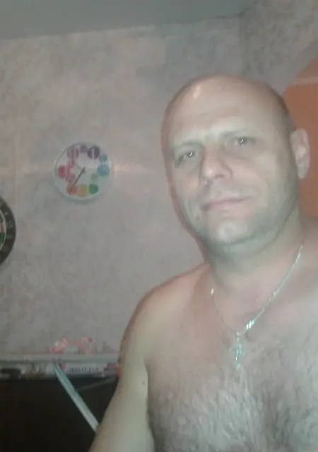 Сергей из Брянска, ищу на сайте знакомства без обязательств