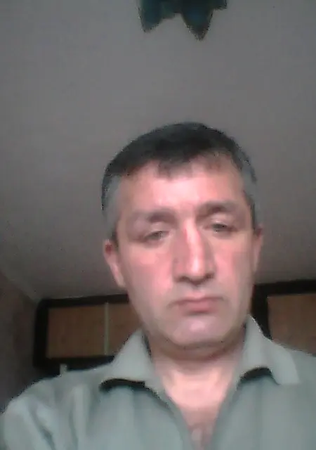 Darik из Нальчика, ищу на сайте знакомства без обязательств