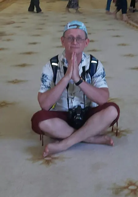 Сергей из Кемерово, мне 65, познакомлюсь на одну ночь