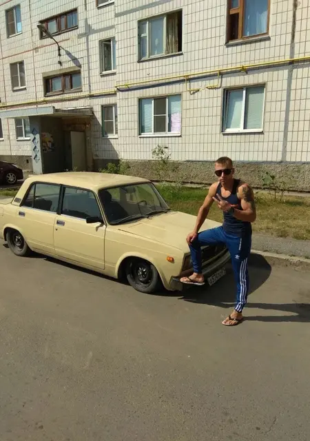 Денис из Старого Оскола, мне 35, познакомлюсь без обязательств