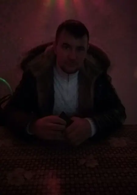 Динар из Янаула, мне 36, познакомлюсь на одну ночь