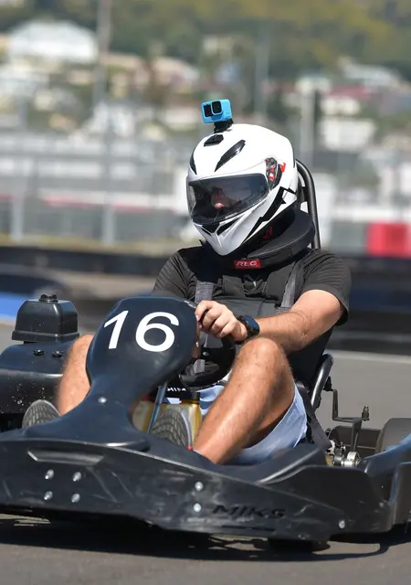 Я Alex, 44, знакомлюсь для общения в Красноярске