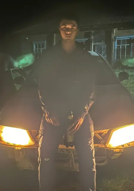 Я Иван, 18, знакомлюсь для открытые отношения в Владивостоке