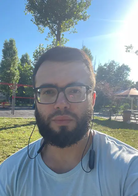 Ахмад Хаджи из Махачкалы, ищу на сайте открытые отношения