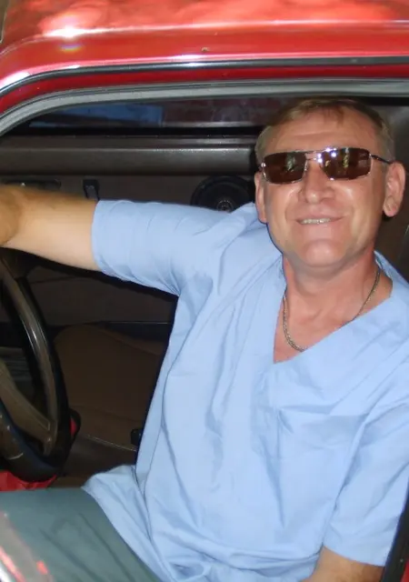 Alexandr из Ростова-на-Дону, мне 64, познакомлюсь на одну ночь