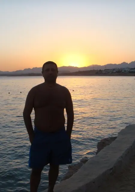 Я Gena, 52, знакомлюсь на одну ночь в Архангельске