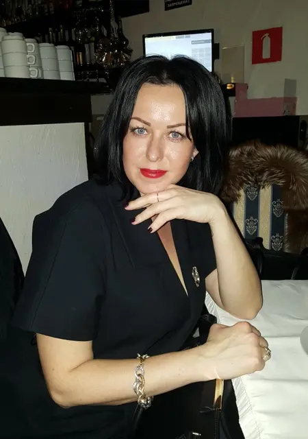 Я Anna, 42, из Ростова-на-Дону, ищу знакомство для приятного времяпровождения