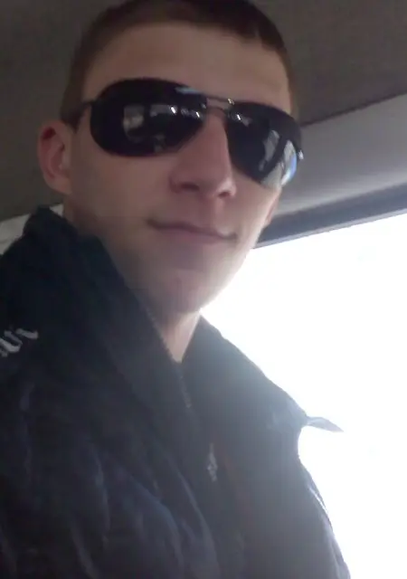 Я Виталий, 35, из Новоалександровска, ищу знакомства без обязательств