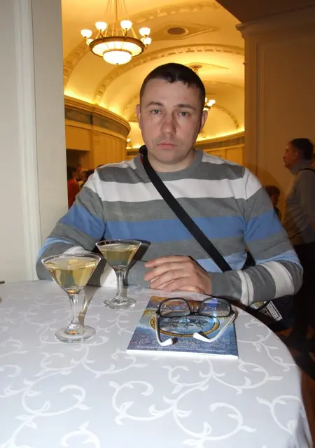 Я Денис, 43, знакомлюсь на одну ночь в Ангарске