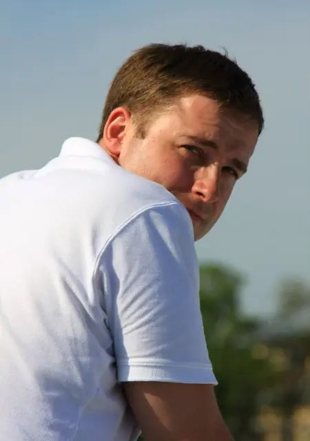 Витя из Санкт-Петербурга, мне 54, познакомлюсь на одну ночь