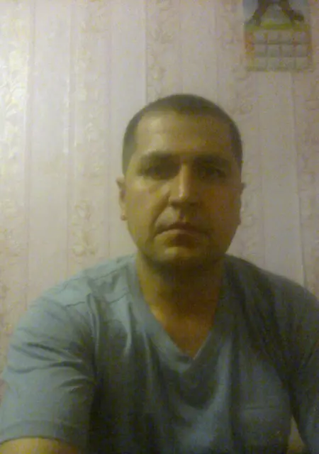 Alek из Луги, ищу на сайте знакомства на одну ночь