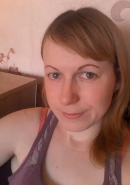 Я Яна, 35, знакомлюсь без обязательств в Томске