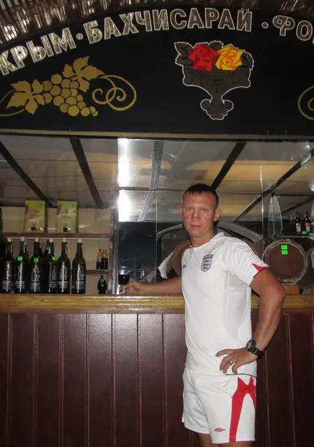 Я Костя, 48 років з Сум, шукаю знайомства на одну ніч