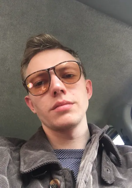 Я Егор, 26, из Димитровграда, ищу знакомства на одну ночь