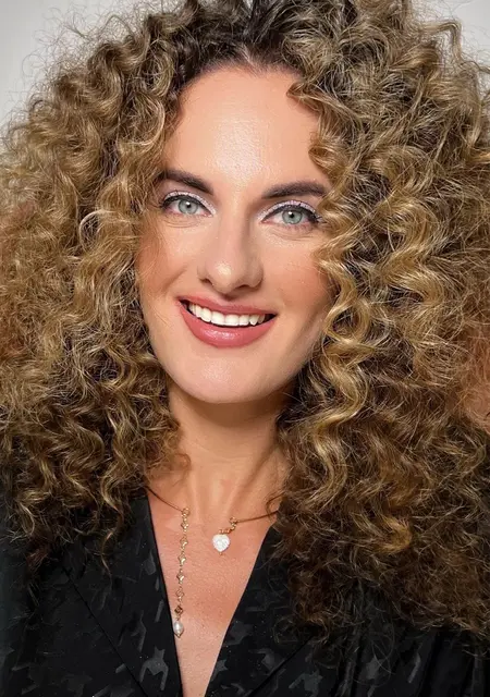 Юлия из Санкт-Петербурга, ищу на сайте приятное времяпровождение