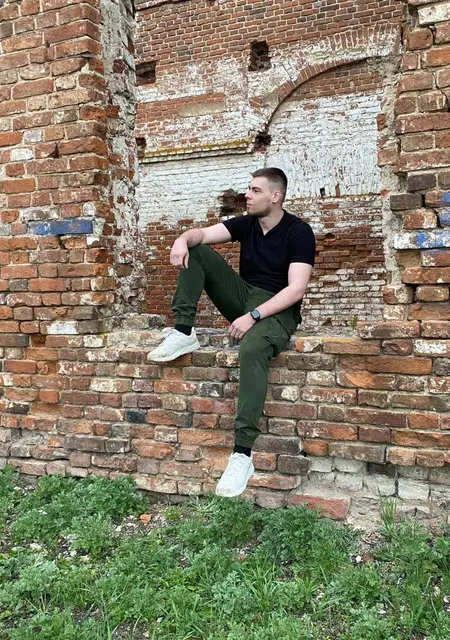 Сергей из Ишимбая, мне 22, познакомлюсь на одну ночь