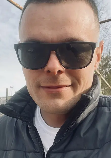 Михаил из Екатеринбурга, мне 35, познакомлюсь для дружбы