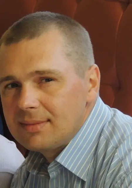 Я Вадим, 47, из Колпина, ищу знакомство для постоянных отношений