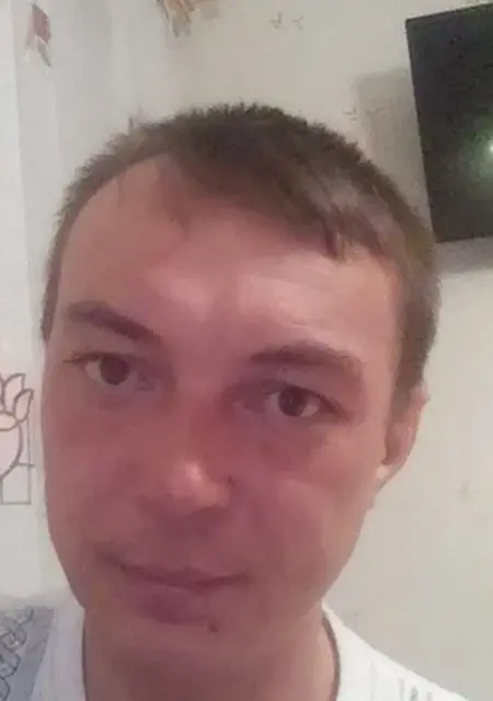 Вячеслав из Чапаевска, мне 42, познакомлюсь на одну ночь