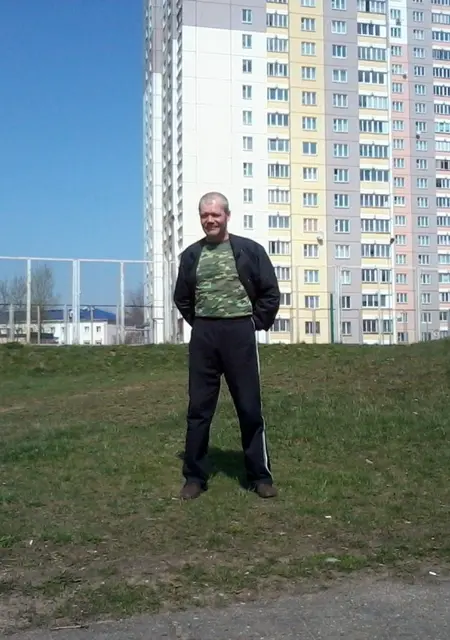 Henadzi из Минска, мне 66, познакомлюсь для приятного времяпровождения