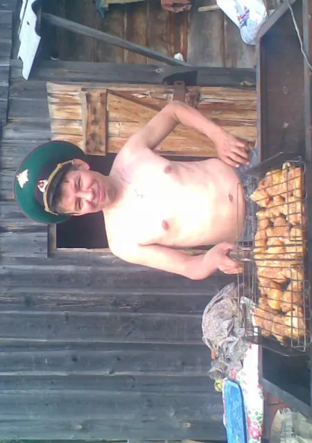 Алекс из Алнашей, ищу на сайте знакомства на одну ночь