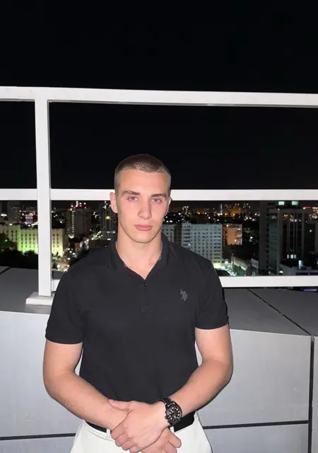 Даниил из Волгограда, мне 18, познакомлюсь на одну ночь