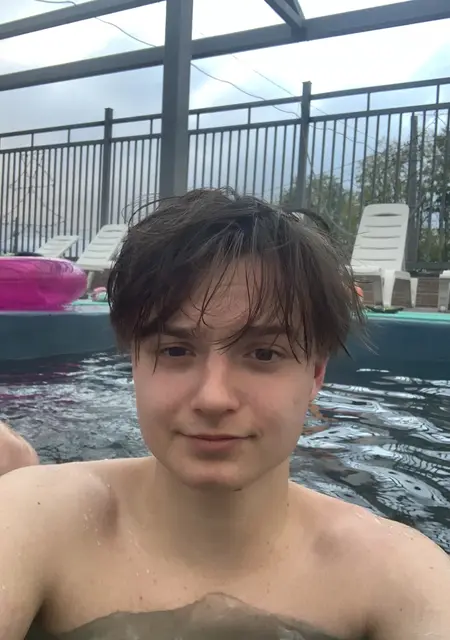 Сергей из Елизова, мне 22, познакомлюсь на одну ночь