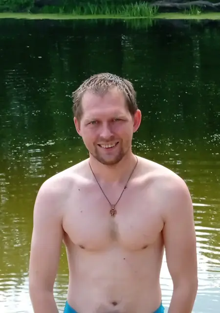 Tolik з Харкова, мені 41 років, познайомлюсь на одну ніч