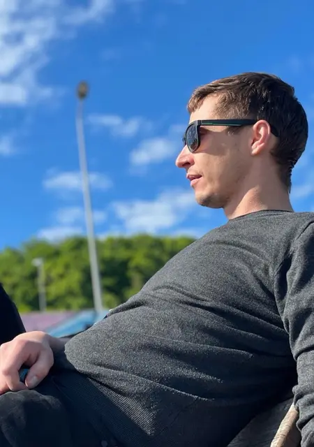 Я Владислав, 32, из Кургана, ищу знакомства на одну ночь