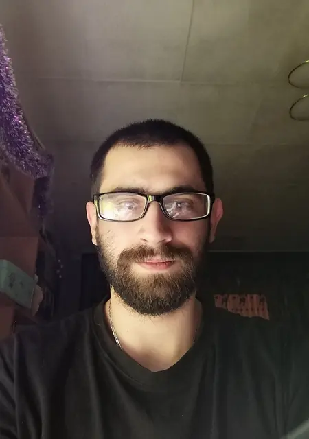 Я Василий, 34, знакомлюсь без обязательств в Выборге