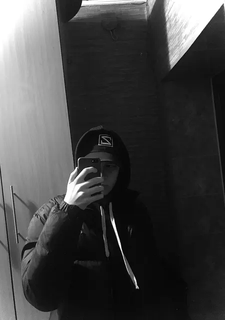 Я Егор, 19, из Киселевска, ищу знакомство для общения