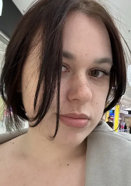 Я Лена, 24, знакомлюсь для постоянных отношений в Нижнем Новгороде