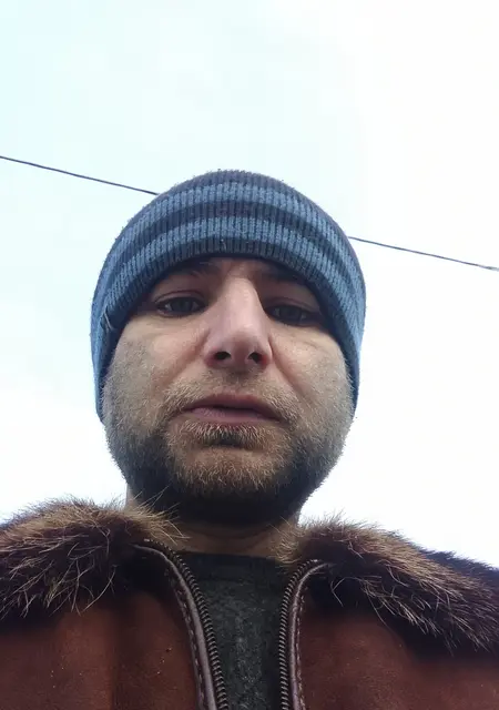 Я Руслан, 41, из Горно-Алтайска, ищу знакомство для открытые отношения