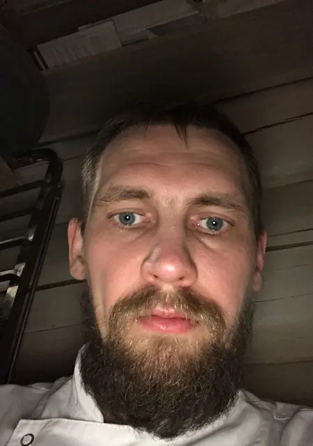 Александр из Электростали, ищу на сайте знакомства на одну ночь