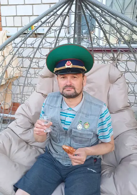 Я Малыш, 53, из Ульяновска, ищу знакомства на одну ночь