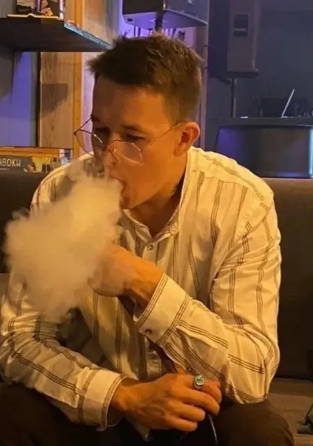 Владимир из Кирова, мне 27, познакомлюсь на одну ночь