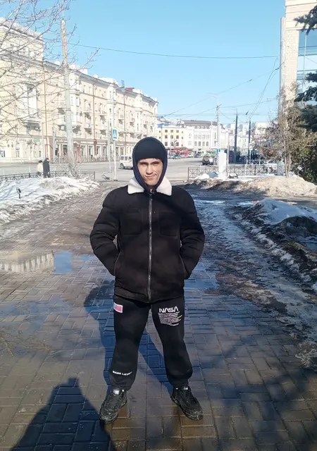 Амир из Уфы, мне 25, познакомлюсь для дружбы