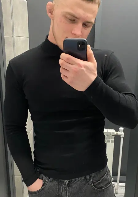 Максим из Оренбурга, ищу на сайте вирта