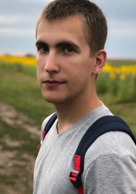 Евгений из Кимр, ищу на сайте постоянные отношения