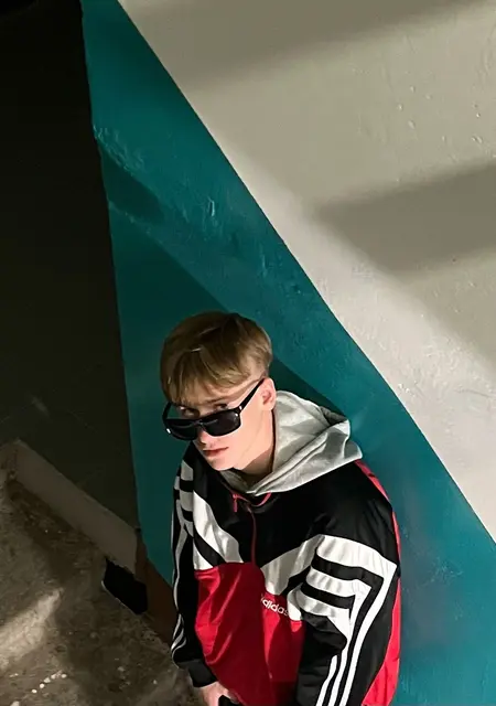 Данила из Павловского Посада, мне 19, познакомлюсь на одну ночь