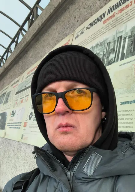 Валентин из Калининграда, ищу на сайте знакомства без обязательств